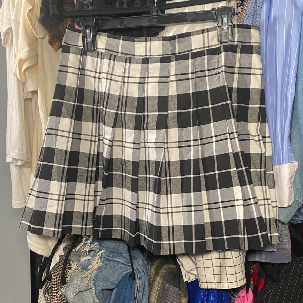 Pleated school girl skirt